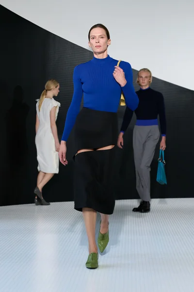 Look 37